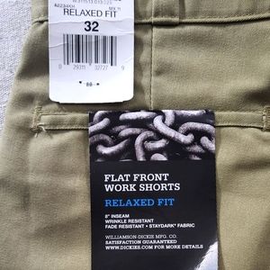 Dickies Flat Front Work Shorts 32 men boy Khaki Tan Uniform